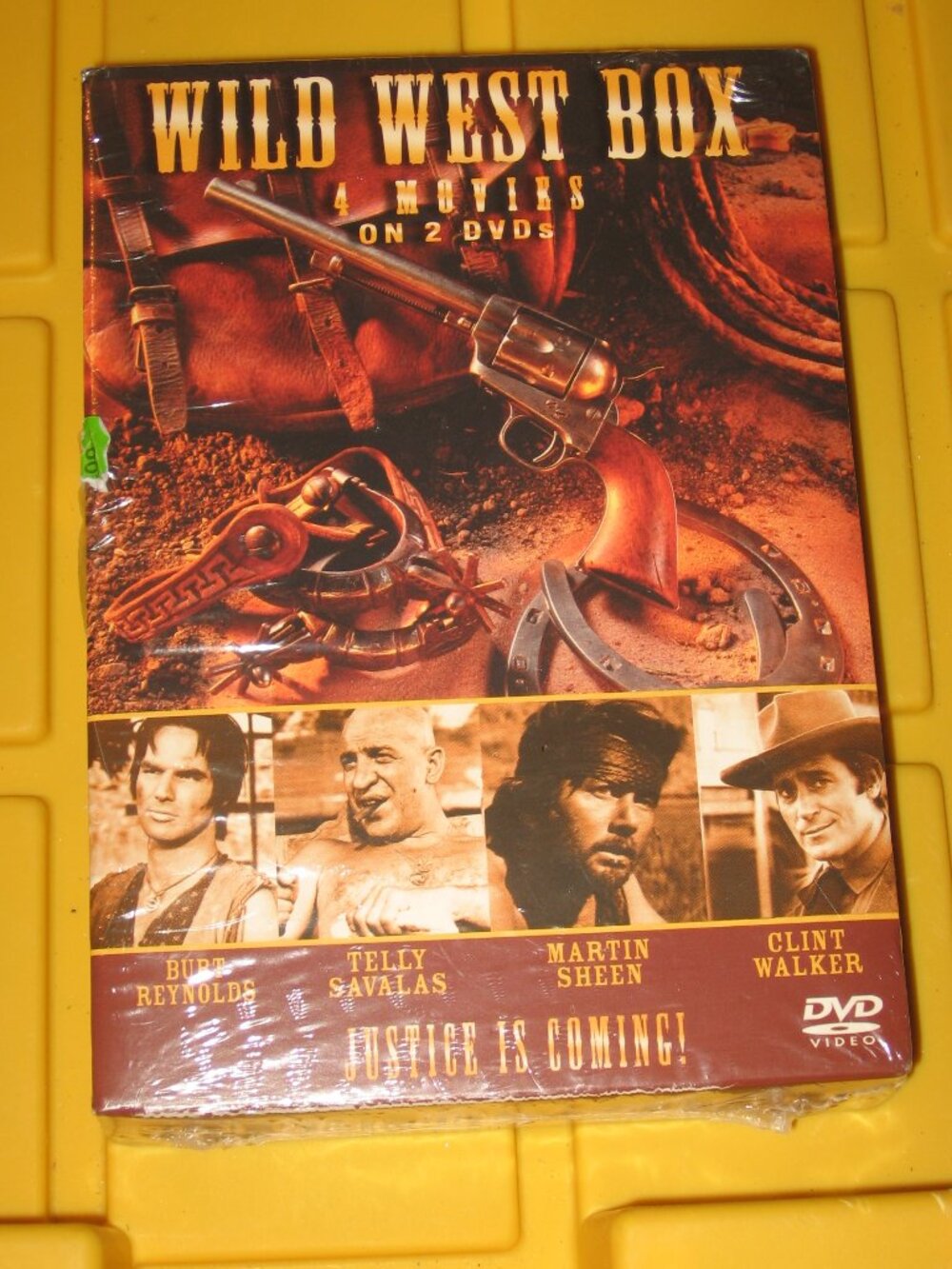 Wild West Box 4 Movies on 2 DVDs Pancho Villa Navajo Joe Town Called Hell New